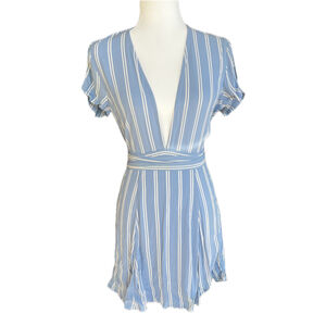 Privacy Please Blue and white striped flowy deep v neck dress